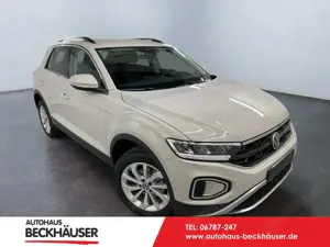 Volkswagen T-Roc Edition 1.5 TSI 150PS/110KW DSG 2025 +SHZ+RFK+A...