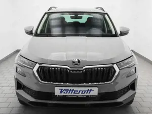 Skoda Karoq 2.0 TDI 4x4 Selection AHK Kessy digCockpit Bild 2