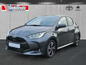 Toyota Yaris 1.5 Hybrid Team Deutschland ACC RFK SHZ LHZ DAB