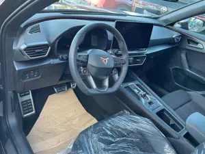 CUPRA Formentor 1.5 eTSI 110 kW DSG, AHK, Navi, 19-Zoll, Winter...