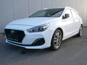 Hyundai i30 Kombi 1.6 CRDI YES! NAVI/RFK/PDC/CARPLAY/AHK
