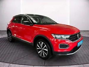 Volkswagen T-Roc 1.5 TSI Style DSG LED NAVI AHK KESSY SHZ Bild 3