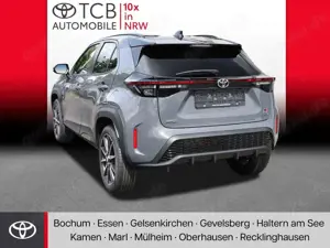 Toyota Yaris Cross 1.5 Hybrid GR Sport NAVI SHZ PDC Bild 2