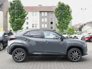 Toyota Yaris Cross 1.5 Hybrid GR Sport NAVI SHZ PDC Bild 3