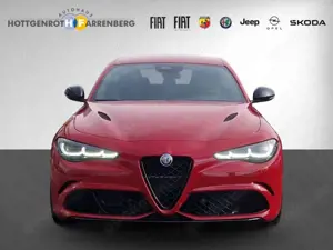 Alfa Romeo Giulia QUADRIFOGLIO 2.9 V6 Bi-Tu 520 PS El. Fondsitzverst Bild 4