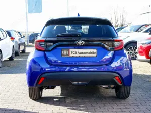 Toyota Yaris 1.5 Hybrid Teamplayer Comfort-P. SHZ PDC Bild 4