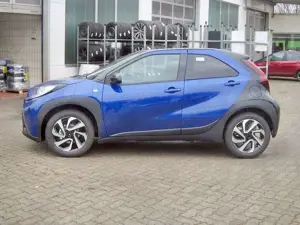 Toyota Aygo X 1.0 Teamplayer Klima SpurH, KAM Bild 3