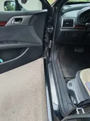 Peugeot 407 SW HDi 135 Bild 2