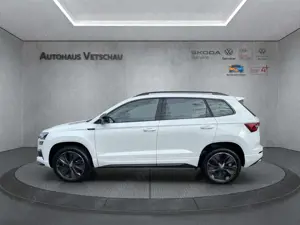 Skoda Karoq Sportline 1.5 TSI DSG Matrix-LED/AHK/RFK Bild 2
