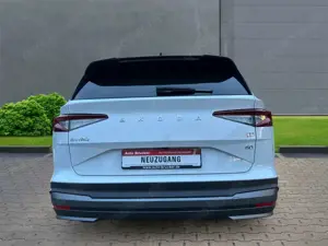 Skoda Enyaq 60 Suite+Anhängerkuplung+elektr.Panoramadach+Navi Bild 3