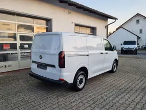 Volkswagen T7 Transporter Kastenwagen 2.0 TDI Bild 5