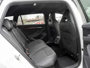 Skoda Superb 2.0 TDI Sportline MATRIX ACC AHK NAVI Bild 4