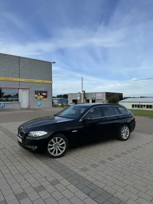 BMW 520 520d Touring Bild 2