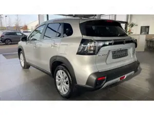 Suzuki SX4 S-Cross Comfort 1.4 AT Facelift Navi LED ACC Kamera SitzHZ Bild 4