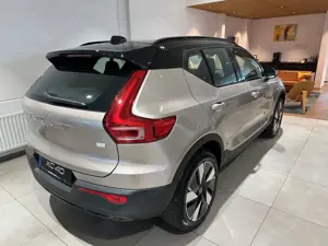 Volvo XC40 Single Motor Plus Rech. RWD Extended Range Bild 2