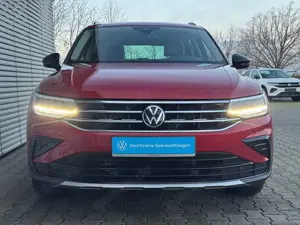 Volkswagen Tiguan 1.5 TSI "URBAN SPORT" *NAVI*LED* Bild 3