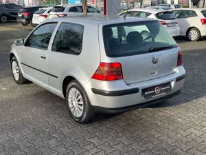 Volkswagen Golf 1.6 Bild 4