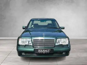 Mercedes-Benz E 500 AMG AERO BRABUS KLIMA SCHIEBEDACH MEMORY Bild 2