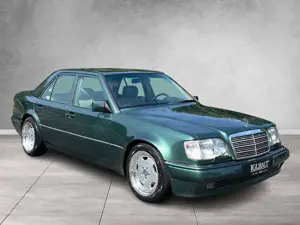 Mercedes-Benz E 500 AMG AERO BRABUS KLIMA SCHIEBEDACH MEMORY Bild 3