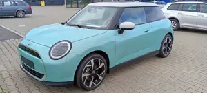 MINI Cooper E Cooper E Favoured Trim