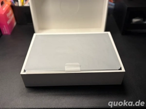 MacBook Air 13  (2025)   M4   24GB Ram   512GB   Midnight   NEU