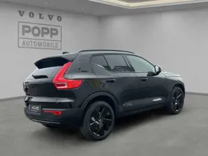 Volvo XC40 B3 Plus Black Edition 20" 360° ACC FHZ PANO Bild 5
