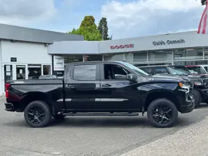 Chevrolet Silverado 6.2 V8 LT Trail Boss 4 Jahre Garantie Bild 3