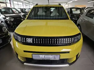 Fiat Grande Panda Fiat Hybrid La Prima Digitales Cockpit LED ACC App Bild 2