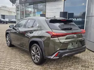 Lexus UX 300h F Sport Design Bild 3