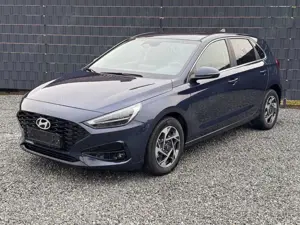 Hyundai i30 HB Family Automatik Bild 2