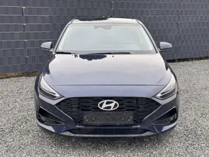 Hyundai i30 HB Family Automatik Bild 3