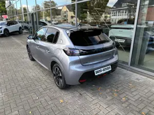 Peugeot 208 1,2 PT 100 Allure 6 Gang ACC Kessy Sitzhzng Bild 4