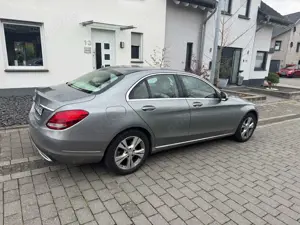 Mercedes-Benz C 200 C-Klasse 7G-TRONIC Edition 1 Bild 3