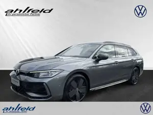 Volkswagen Passat Variant R-Line Business 1.5 eTSI DSG PANO Sportpaket AHK N