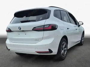 BMW 218 218i Active Tourer Aut. 100 kW, 5-türig Bild 2