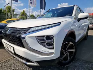 Mitsubishi Eclipse Cross Plug-In Hybrid Plus LED Navi Kamera Bild 5