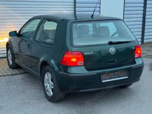 Volkswagen Golf 1.6 Comfortline