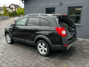 Chevrolet Captiva 2.2 Diesel LT+ Automatik/7Sitzer Bild 2