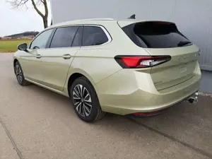 Skoda Superb 2.0 TDI DSG 4x4 ABT Selection Standh. Sound AHK 36 Bild 2