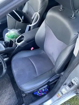 Toyota Prius (Hybrid) Life Bild 3