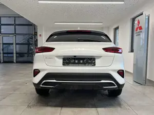 Kia XCeed 1.0 T-GDi Core LED Navi PDC Tempo Kamera Bild 3
