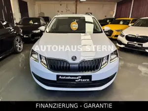 Skoda Octavia 2.0 TDI Combi ACC Carplay 8fach LED AHK Bild 2