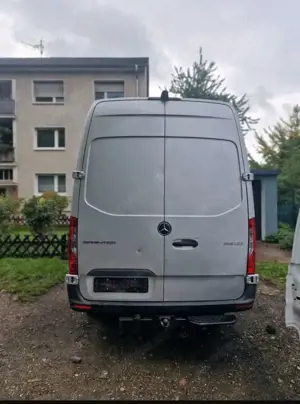 Mercedes-Benz Sprinter 316 CDI Standard HA Bild 4