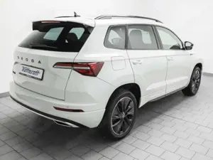 Skoda Karoq 2.0 TDI DSG Sportline Pano Navi AHK Bild 5