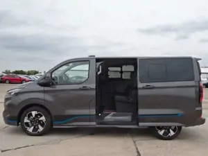 Ford Tourneo Custom 320L1 Sport 4x4 AHK Exklusiv ACC Bild 2