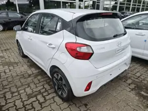 Hyundai i10 Hyundai i 10 FL (MY25) 1.0 Benzin (63 PS) 5-MT 2WD Bild 2