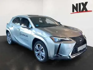 Lexus UX 300e Entry + Luxury-Paket + HUD Bild 2