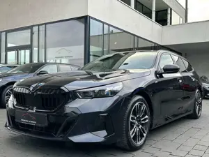 BMW 520 d xDrive Touring M Sport | Standheizung | AHK