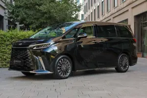 Lexus LM 350h Luxury AWD | 4-Sitzer