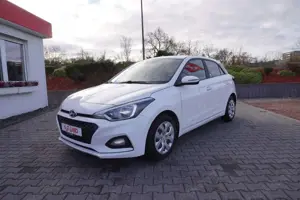 Hyundai i20 1.2 Klima USB AUX Bild 2